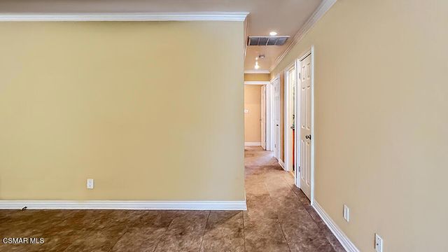 6501 Vanalden Avenue 6, Reseda, CA 91335