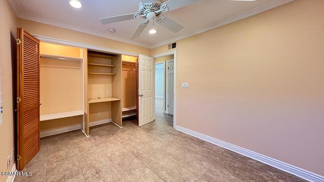 6501 Vanalden Avenue 6, Reseda, CA 91335