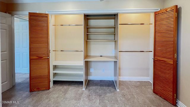 6501 Vanalden Avenue 6, Reseda, CA 91335
