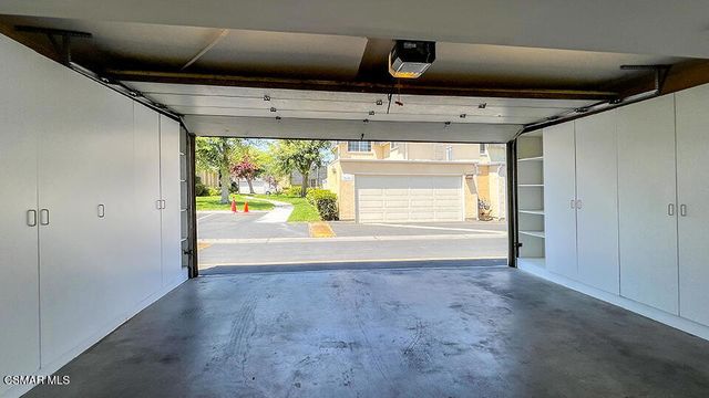 6501 Vanalden Avenue 6, Reseda, CA 91335