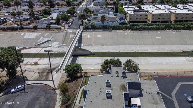 6501 Vanalden Avenue 6, Reseda, CA 91335