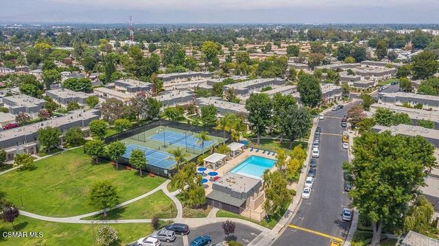 6501 Vanalden Avenue 6, Reseda, CA 91335