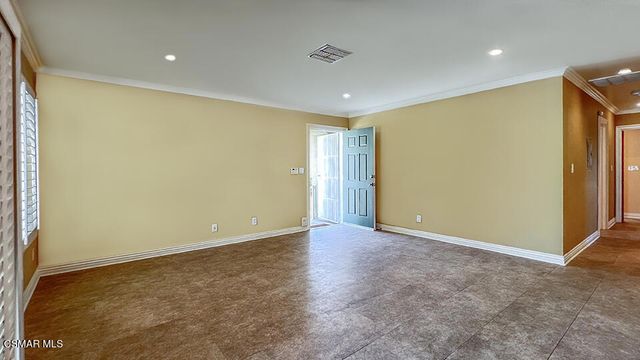 6501 Vanalden Avenue 6, Reseda, CA 91335