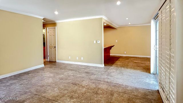 6501 Vanalden Avenue 6, Reseda, CA 91335