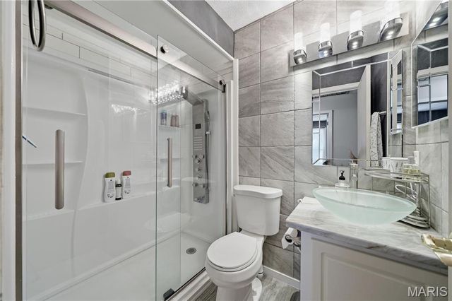 609 Lakewood Drive, Lake St Louis, MO 63367