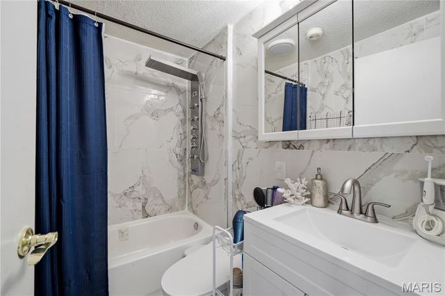 609 Lakewood Drive, Lake St Louis, MO 63367