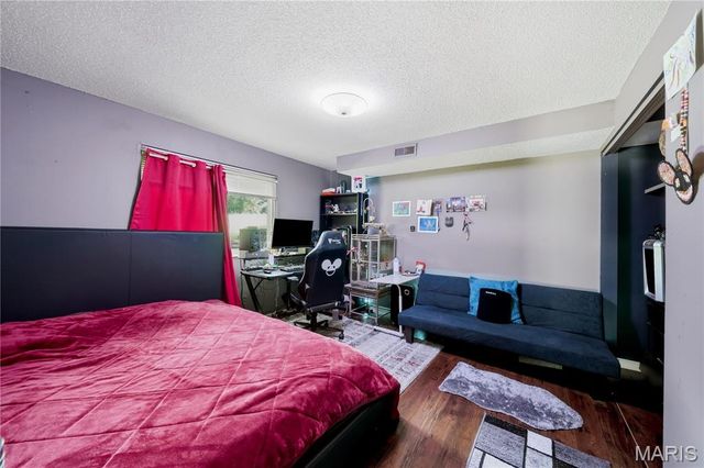 609 Lakewood Drive, Lake St Louis, MO 63367