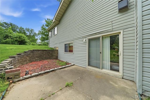 609 Lakewood Drive, Lake St Louis, MO 63367