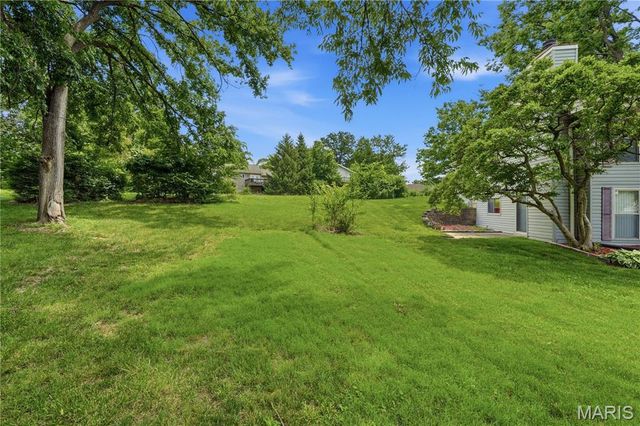 609 Lakewood Drive, Lake St Louis, MO 63367