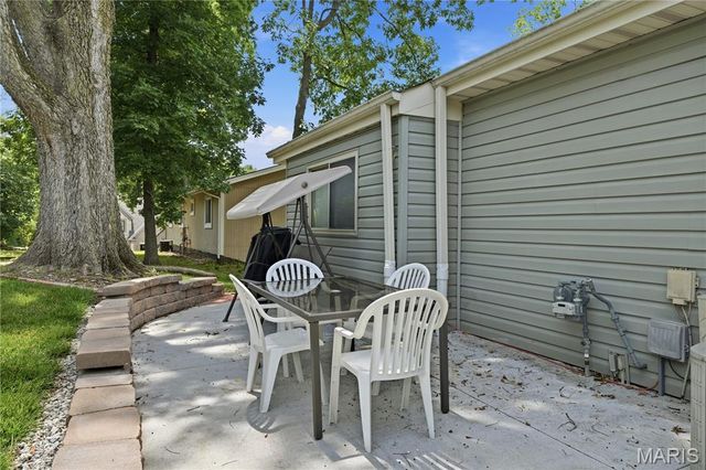 609 Lakewood Drive, Lake St Louis, MO 63367