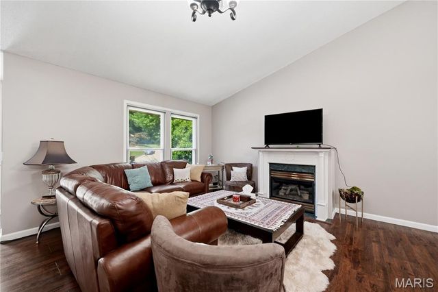 609 Lakewood Drive, Lake St Louis, MO 63367