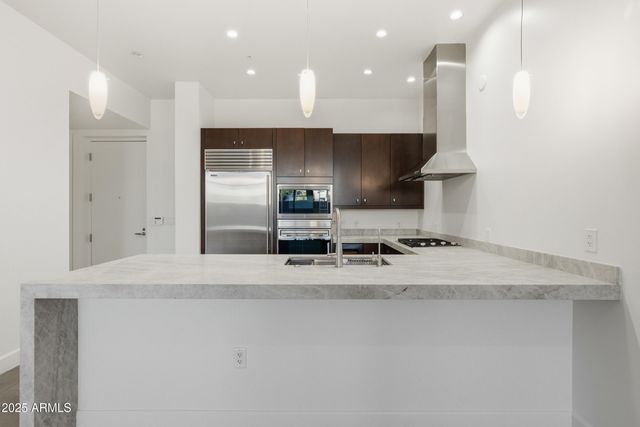 15215 N KIERLAND Boulevard 103, Scottsdale, AZ 85254