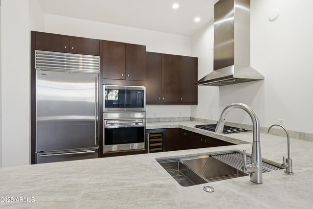 15215 N KIERLAND Boulevard 103, Scottsdale, AZ 85254