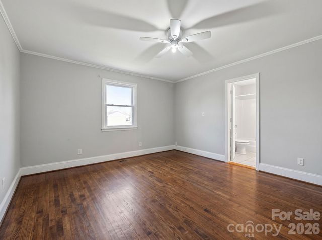2120 Amesbury Avenue, Charlotte, NC 28205