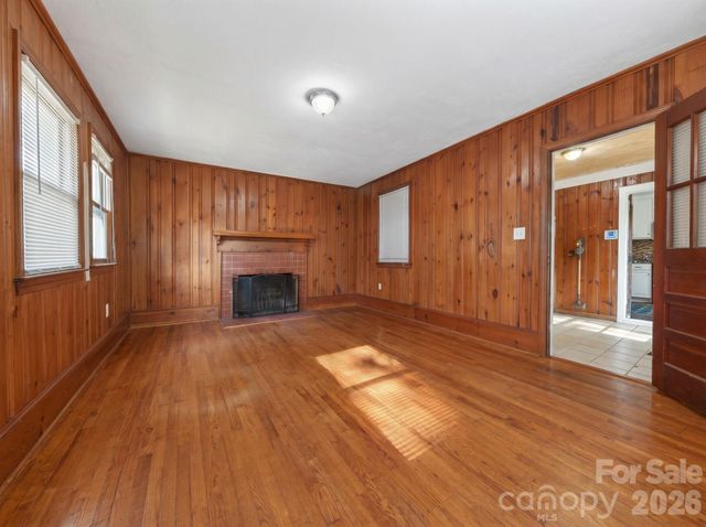 2120 Amesbury Avenue, Charlotte, NC 28205