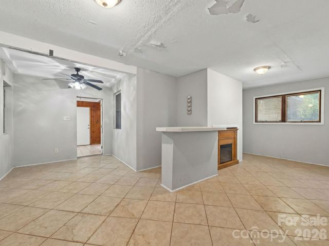 2120 Amesbury Avenue, Charlotte, NC 28205