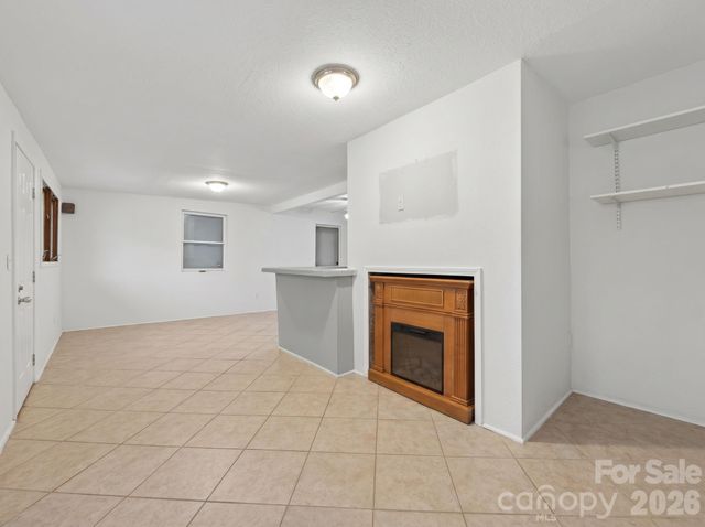 2120 Amesbury Avenue, Charlotte, NC 28205