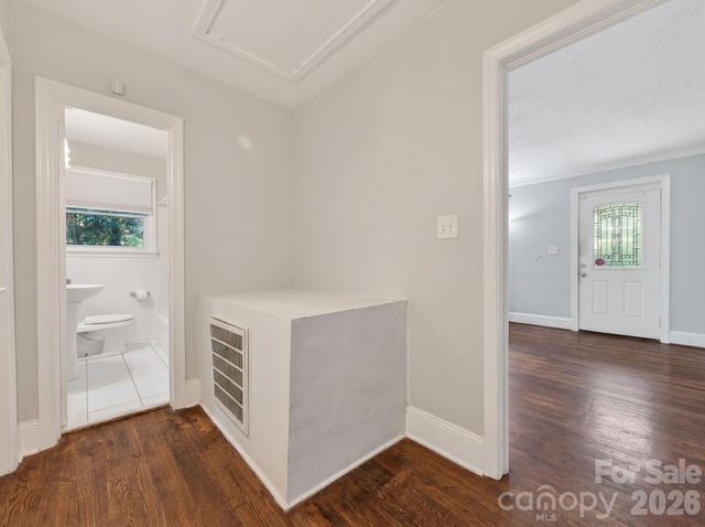 2120 Amesbury Avenue, Charlotte, NC 28205
