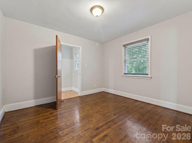 2120 Amesbury Avenue, Charlotte, NC 28205