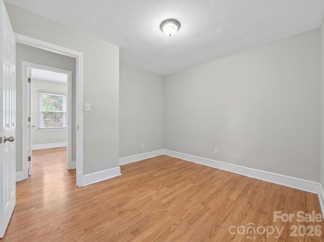 2120 Amesbury Avenue, Charlotte, NC 28205