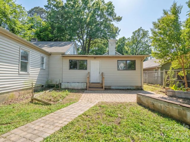 2120 Amesbury Avenue, Charlotte, NC 28205