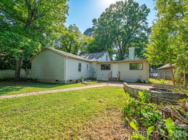 2120 Amesbury Avenue, Charlotte, NC 28205