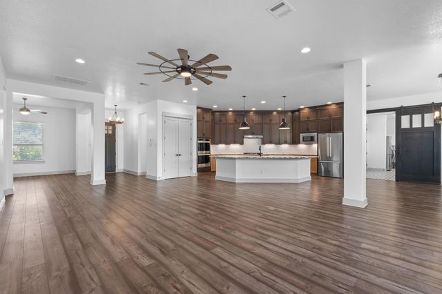 465 Ocate Mesa TRL, Liberty Hill, TX 78642