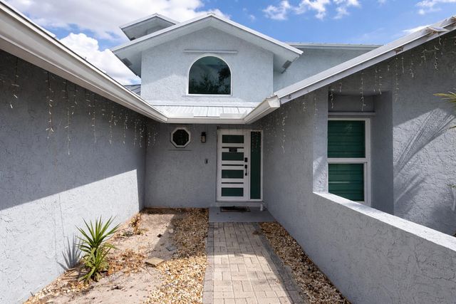 149 Ponce De Leon Street, Royal Palm Beach, FL 33411