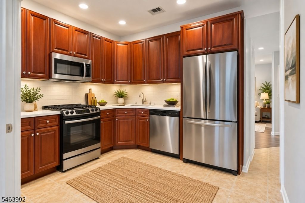 301 Regal Blvd, Livingston Twp., NJ 07039 — photo 4