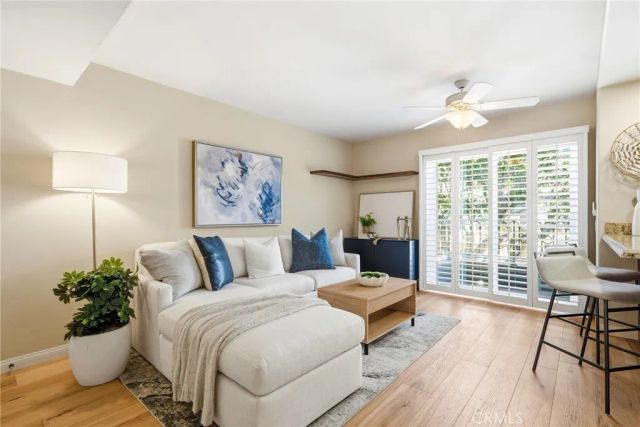 19281 Meadowood, Huntington Beach, CA 92648