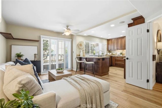 19281 Meadowood, Huntington Beach, CA 92648