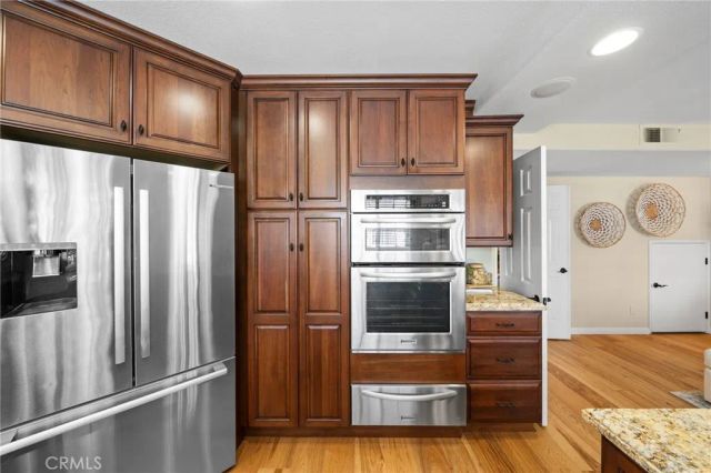 19281 Meadowood, Huntington Beach, CA 92648