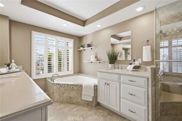 19281 Meadowood, Huntington Beach, CA 92648