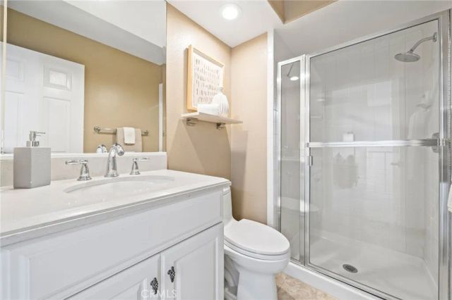 19281 Meadowood, Huntington Beach, CA 92648