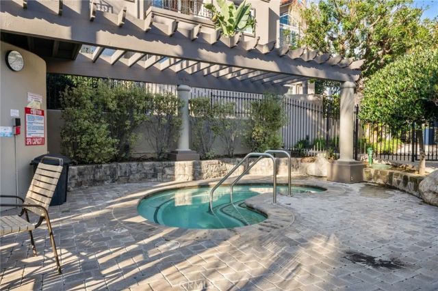 19281 Meadowood, Huntington Beach, CA 92648