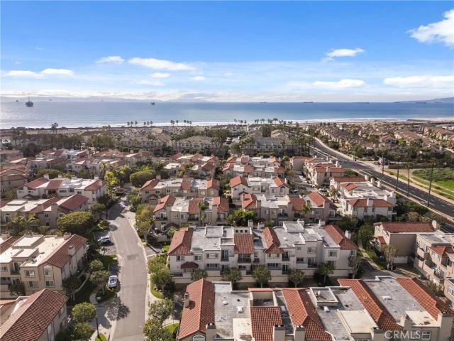 19281 Meadowood, Huntington Beach, CA 92648