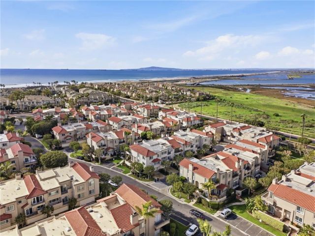 19281 Meadowood, Huntington Beach, CA 92648