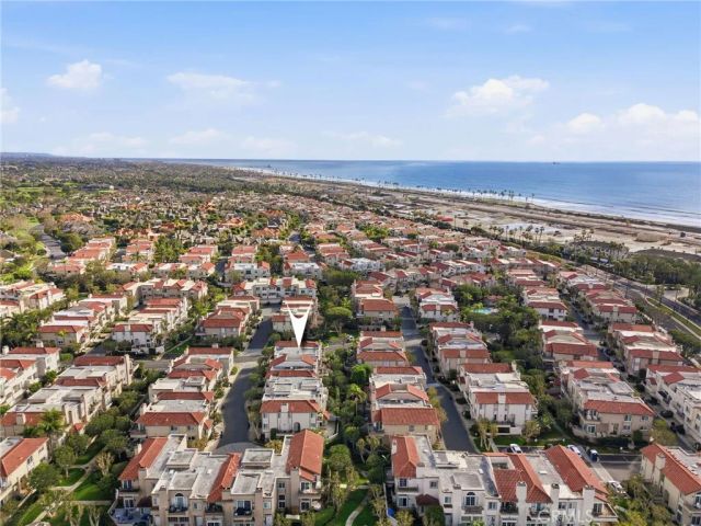 19281 Meadowood, Huntington Beach, CA 92648