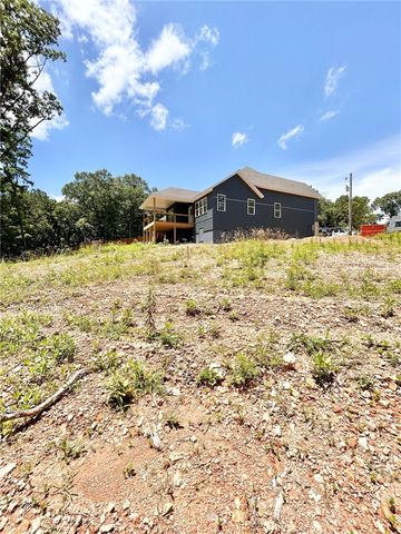 10 McGinnis Lane, Bella Vista, AR 72715
