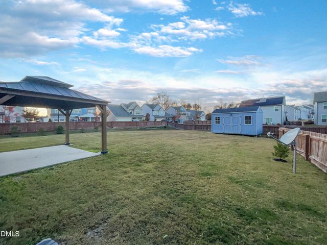 532 Willow Breeze Court, Zebulon, NC 27597