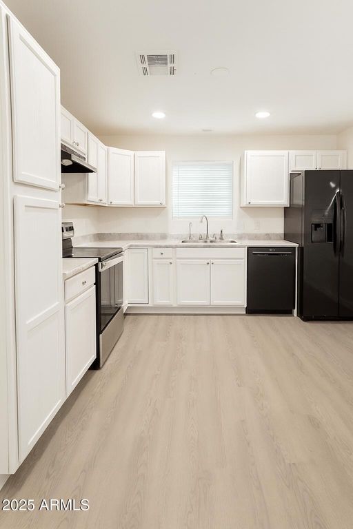 108 S OCOTILLO Drive, Apache Junction, AZ 85120