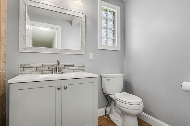 67 Dunrovin Lane, Brighton, NY 14618