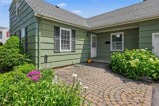 67 Dunrovin Lane, Brighton, NY 14618