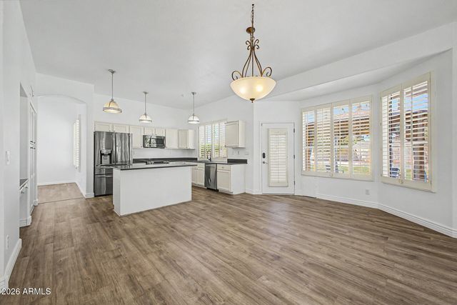 11102 W DANA Lane, Avondale, AZ 85392