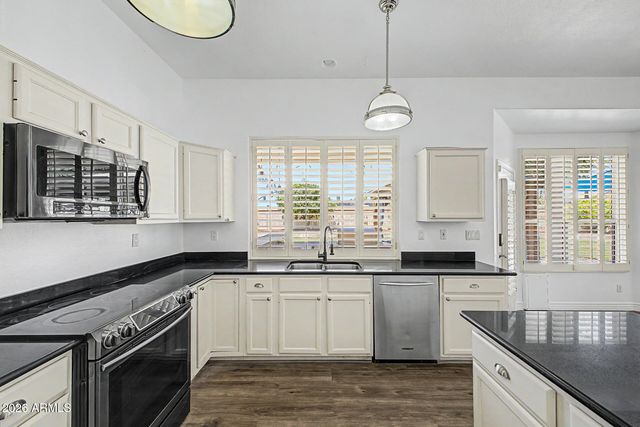 11102 W DANA Lane, Avondale, AZ 85392