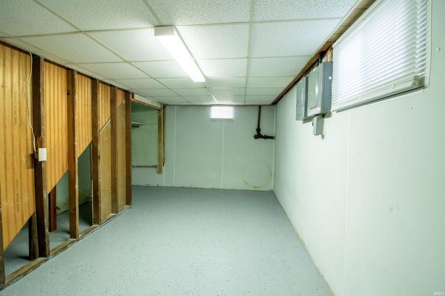 1804 Aviation Avenue, Evansville, IN 47711