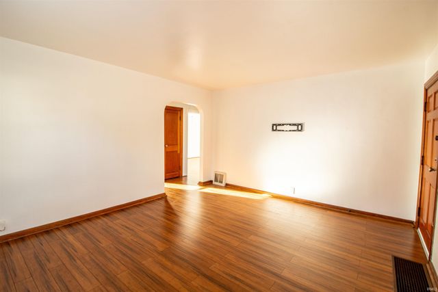 1804 Aviation Avenue, Evansville, IN 47711