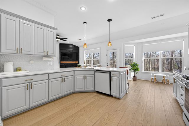 14 Kintyre Drive, Bella Vista, AR 72715