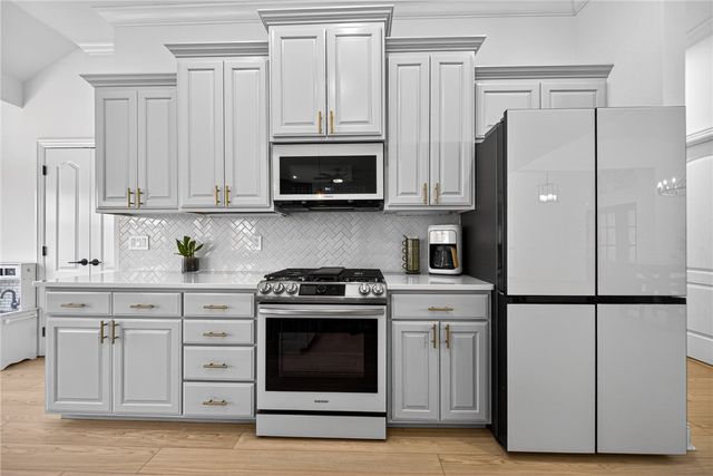 14 Kintyre Drive, Bella Vista, AR 72715