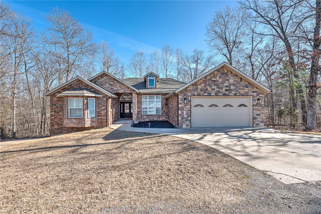 14 Kintyre Drive, Bella Vista, AR 72715